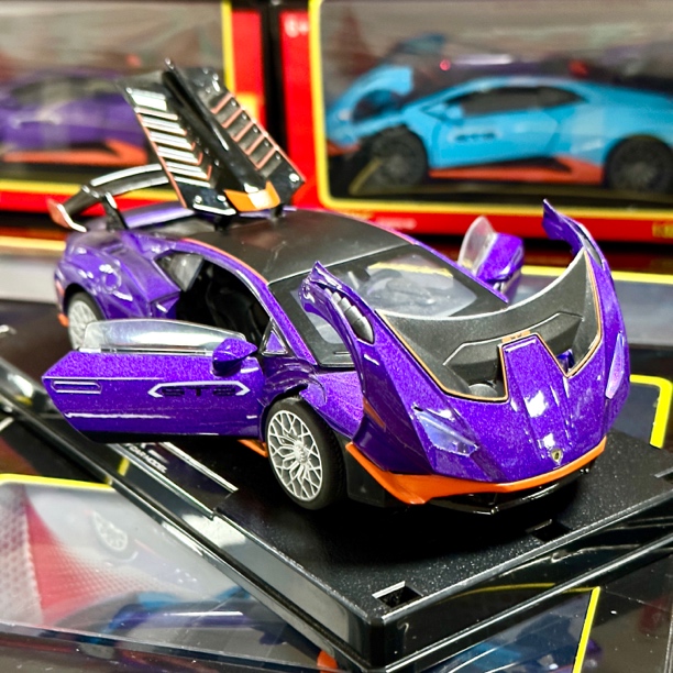 1:32兰博飓风小牛STO合金车赛道版声光回力车
