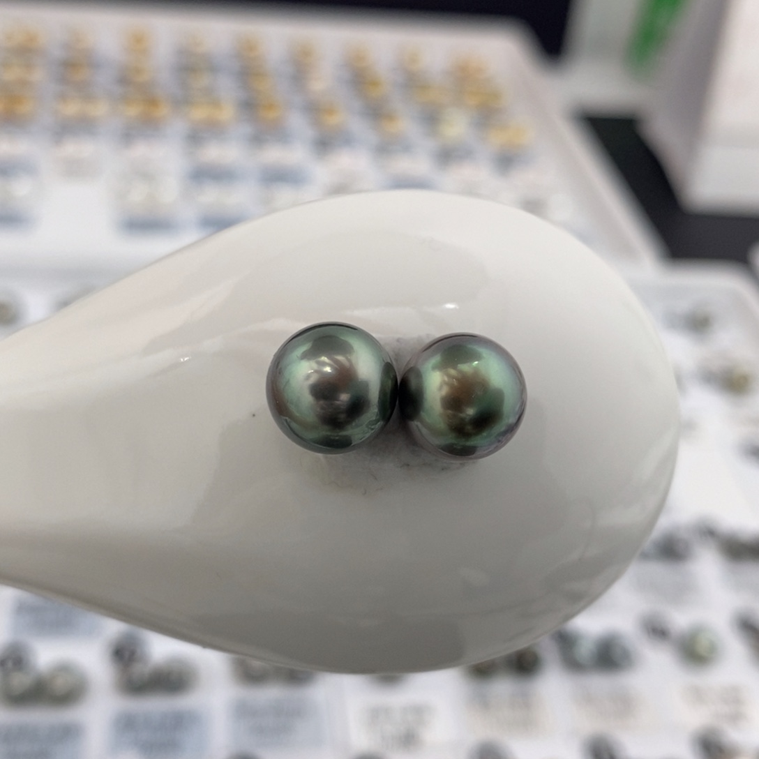 颈饰未镶嵌海水珍珠9.9mm 大溪地 绿光85