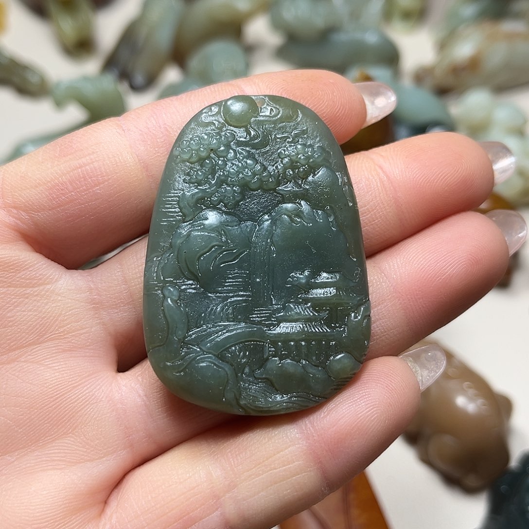 白玉菩提吊坠白玉菩提吊坠