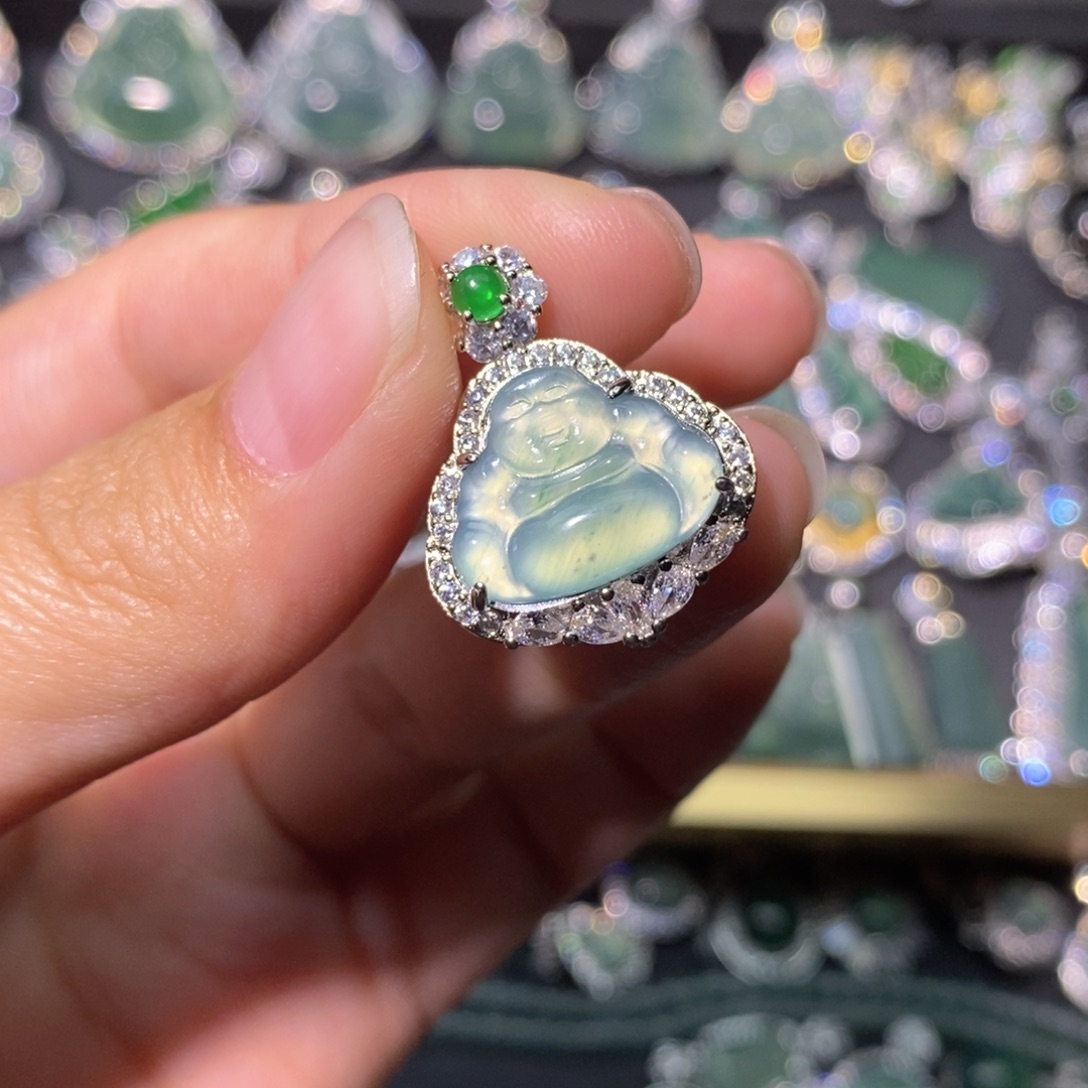 翡翠未镶嵌颈饰天然