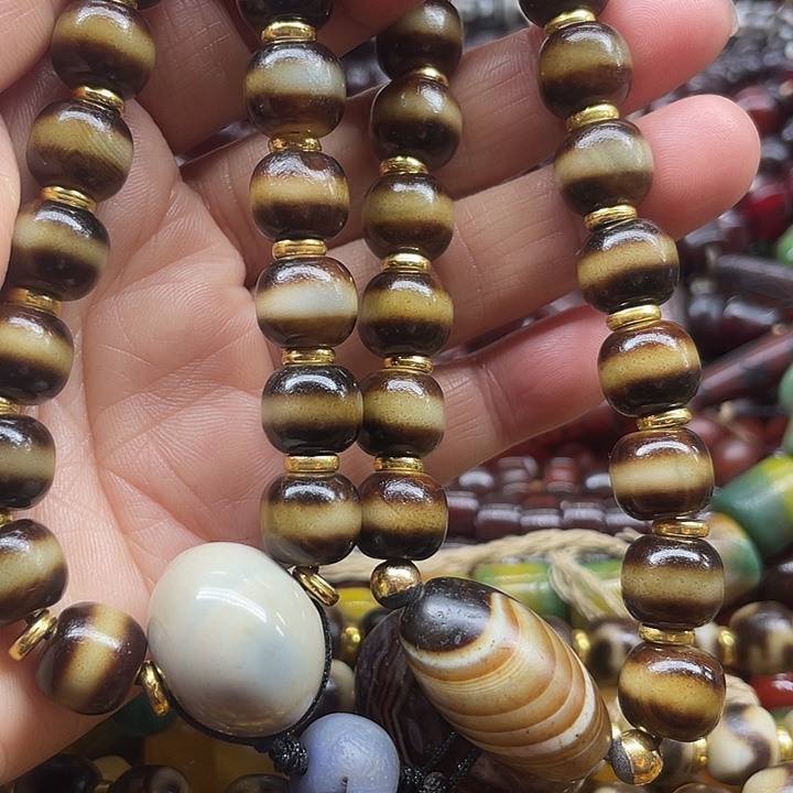 黑***哥玛瑙/玉髓未镶嵌颈饰