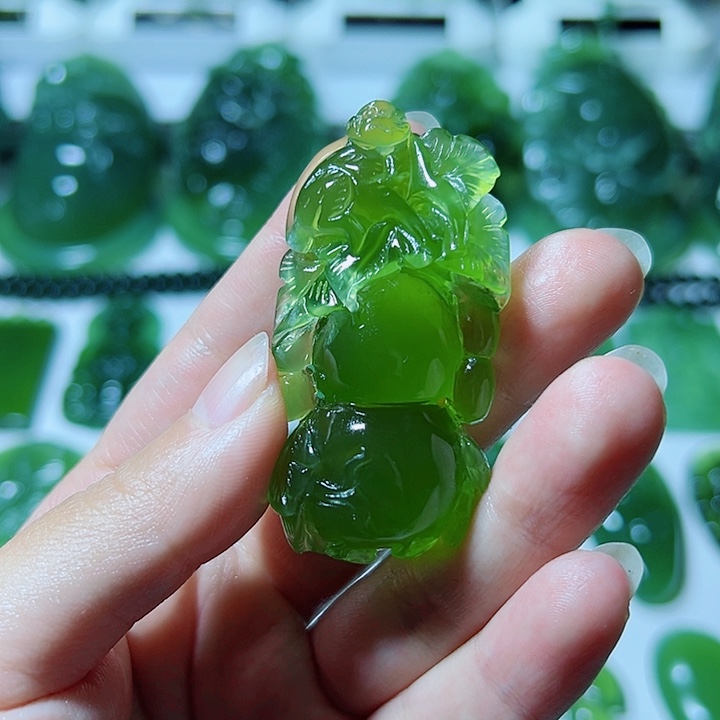 太***花未镶嵌蛇纹石玉手把