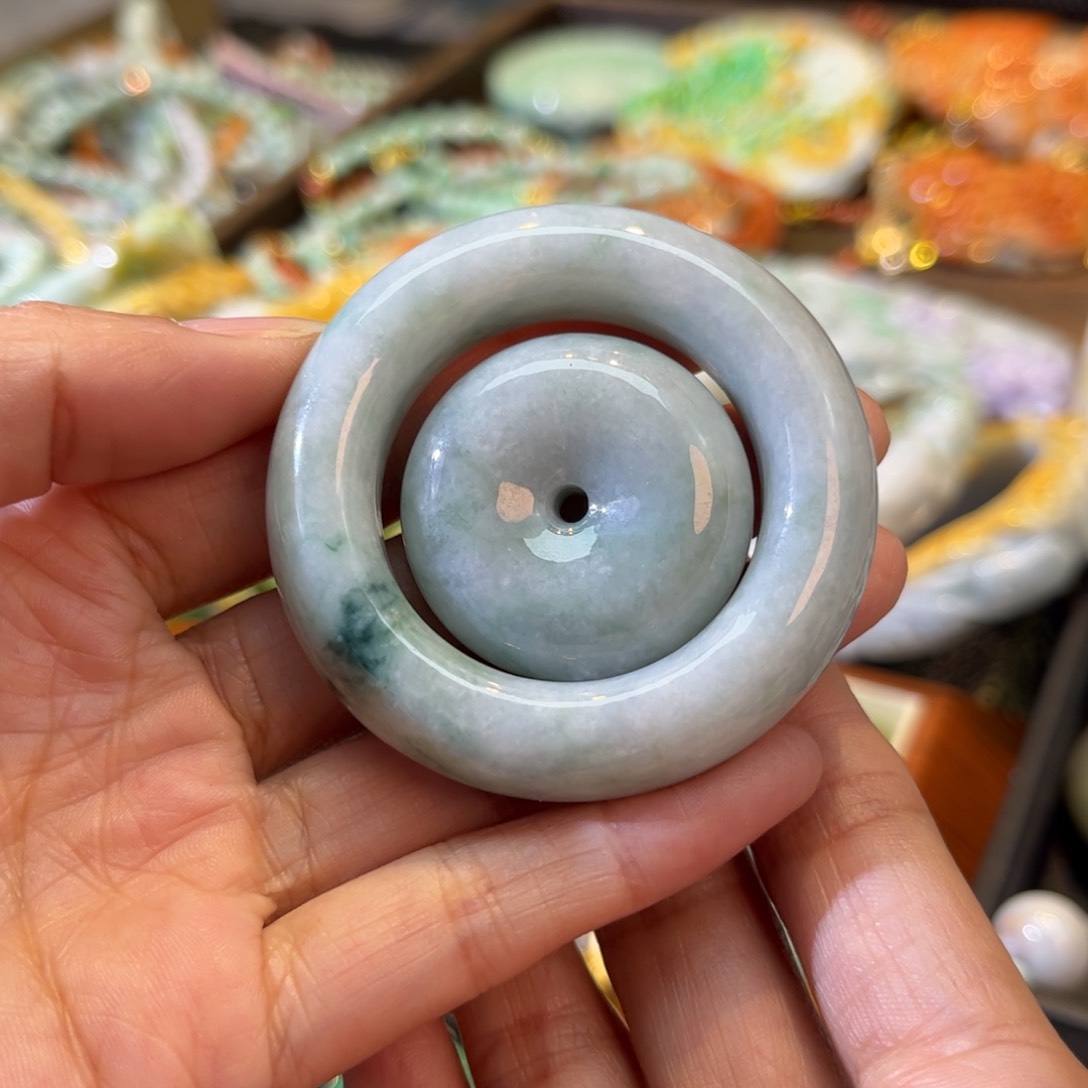 翡翠颈饰未镶嵌待编款