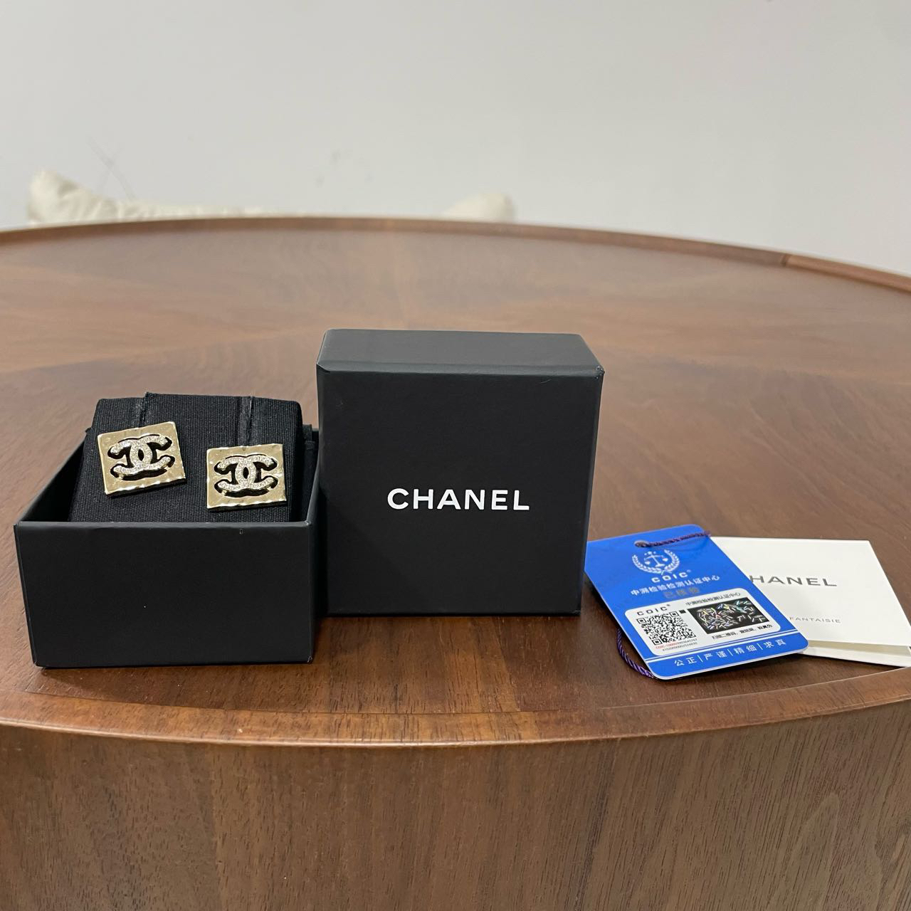 99新 Chanel/香奈儿 镂空褶皱方块耳钉 US58134