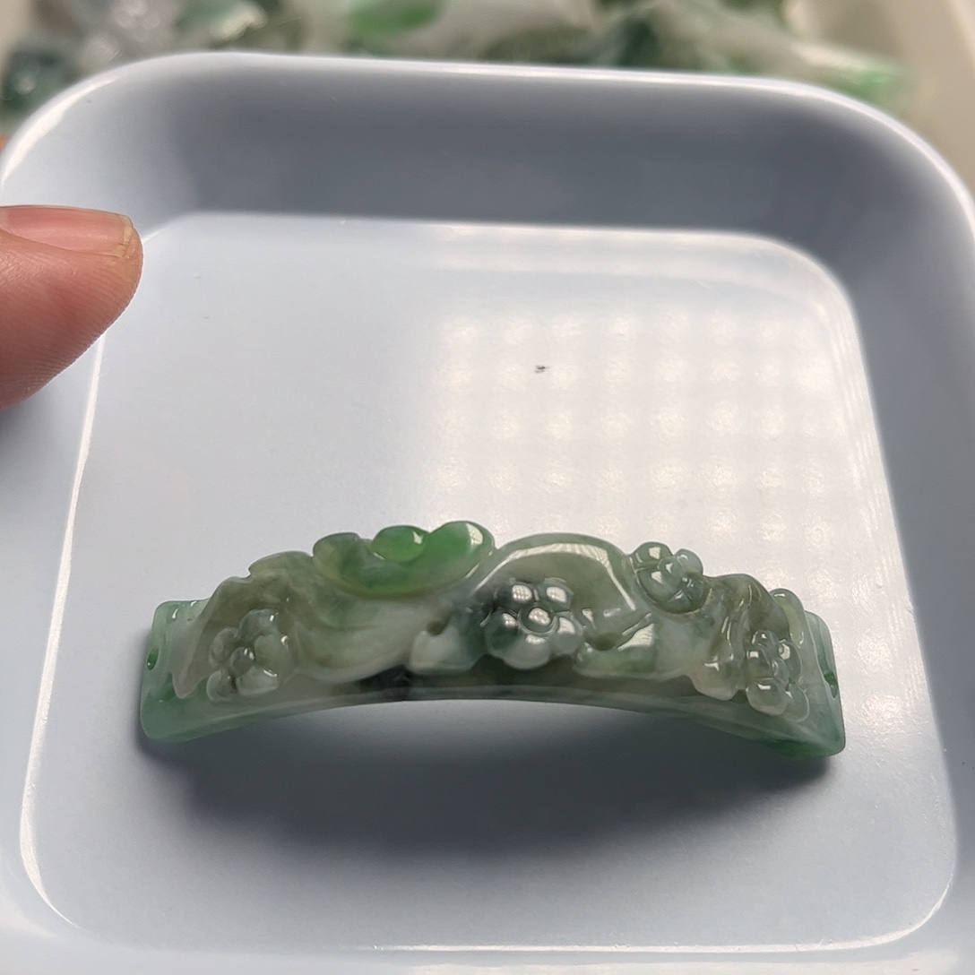 颈饰未镶嵌翡翠天然翡翠