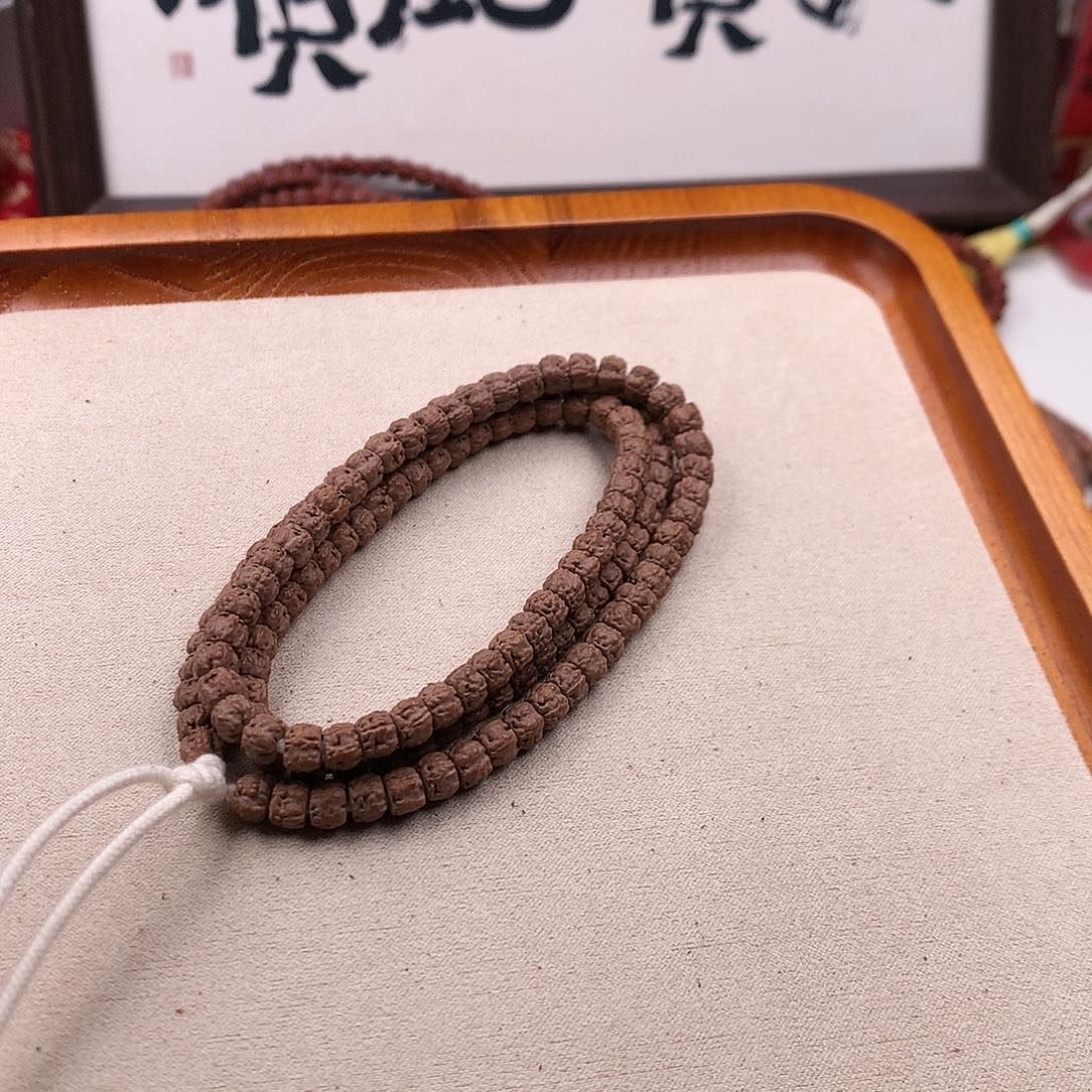 金刚菩提吊坠睡**?体验藏式佛手108