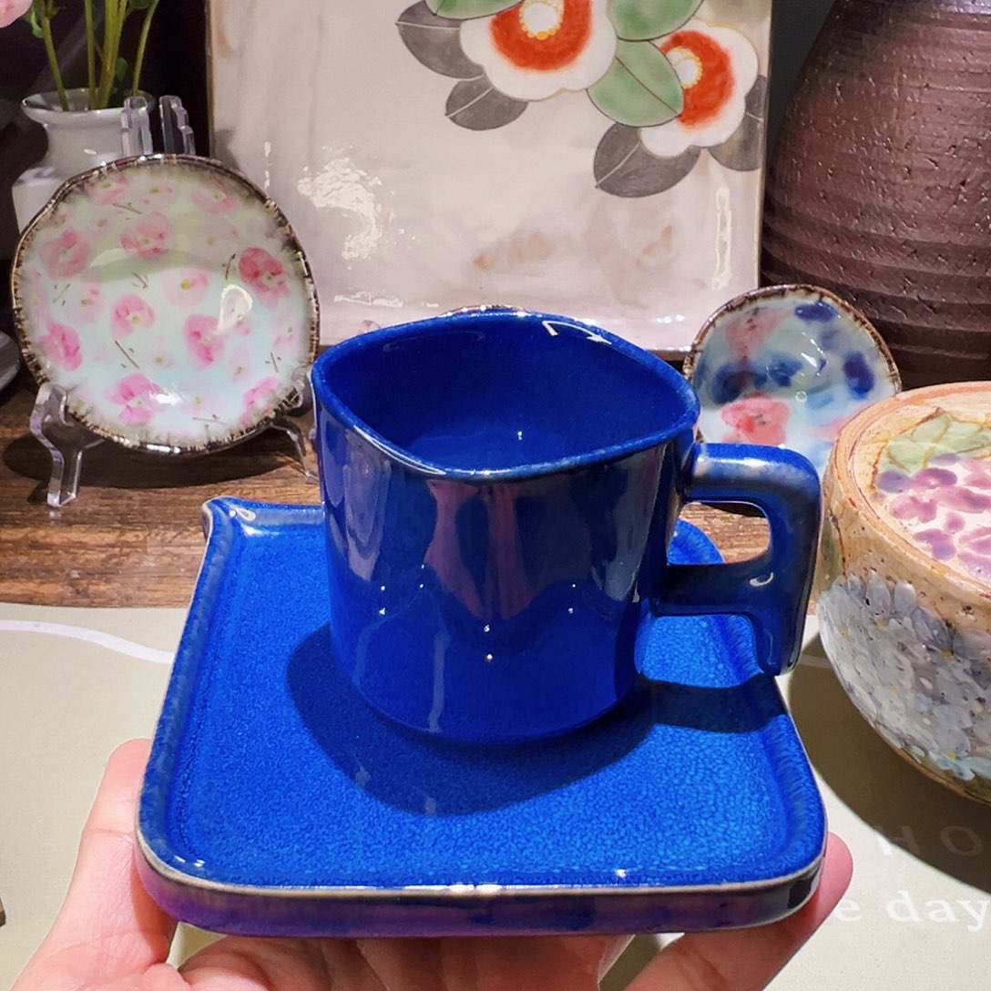 咖啡杯和咖啡杯真的超级治愈人心我