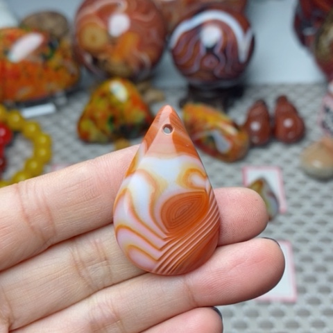 未镶嵌玛瑙/玉髓珠宝奇石鸿*