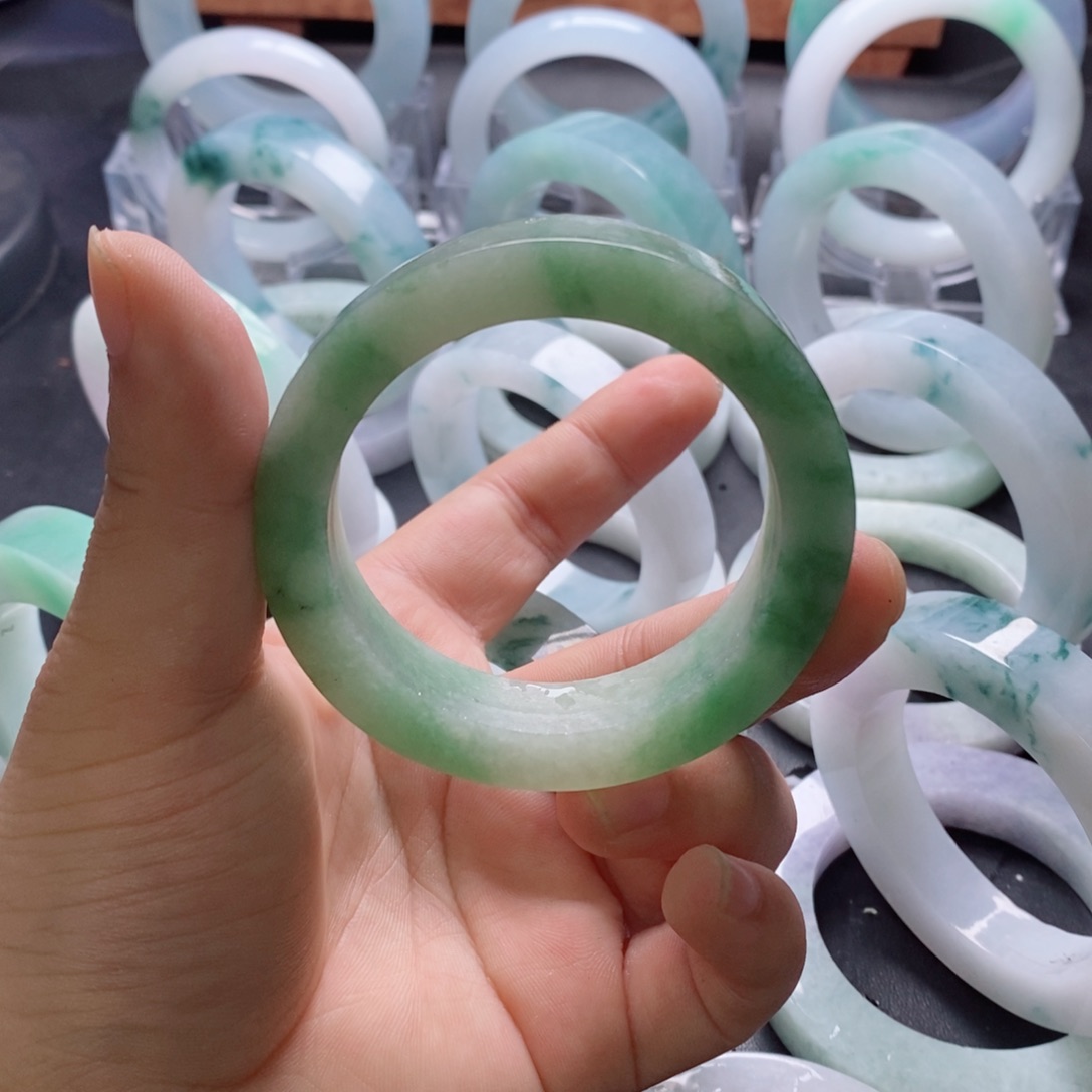 定制翡翠定制翡翠手镯未镶嵌