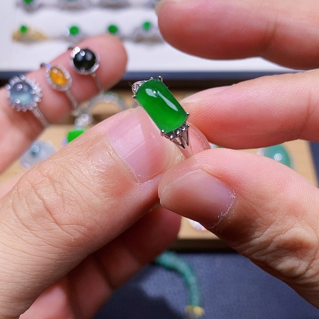 银S925镶嵌戒指翡翠?****?戒指