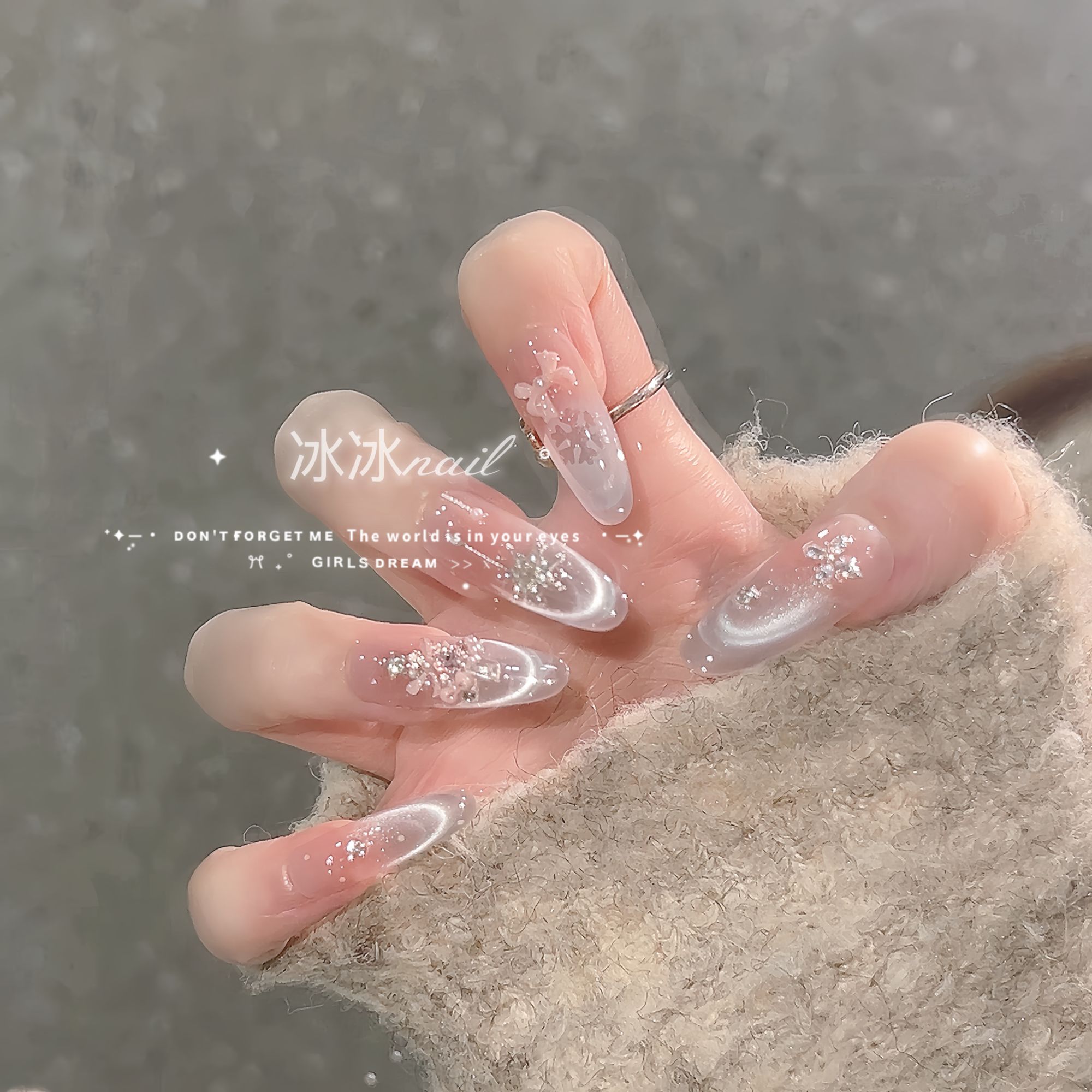 【雪夜极光】时尚清新纯欲高级感成品穿戴式手工美甲显白气质