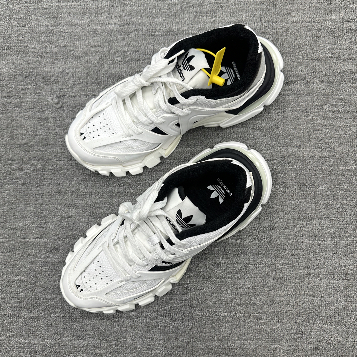 99新 Balenciaga/巴黎世家 41 track 老爹鞋三叶草联名 99新