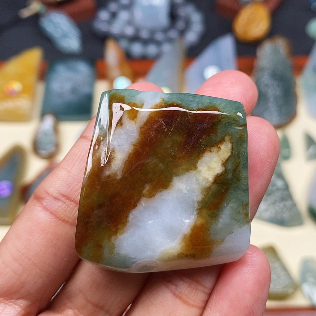 颈饰未镶嵌翡翠翡翠