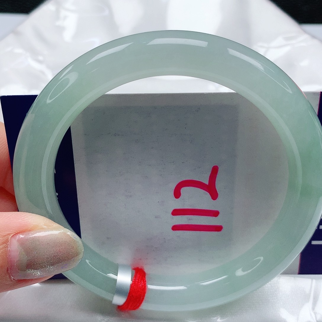 翡翠手镯未镶嵌56圈缅甸天然翡翠A货