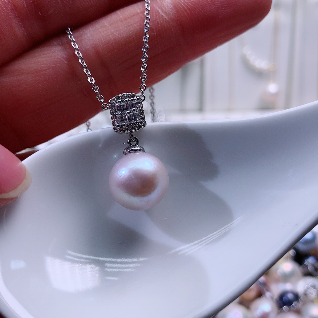 淡水珍珠吊坠(赠链)未镶嵌