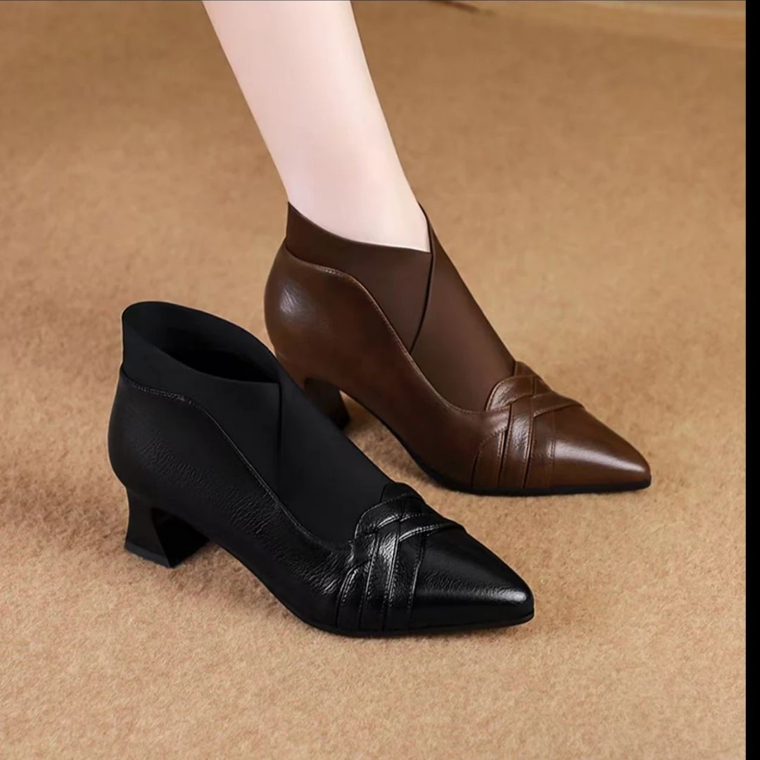 复古韩版牛皮瘦瘦靴短靴英伦冬季百搭中跟高跟尖头