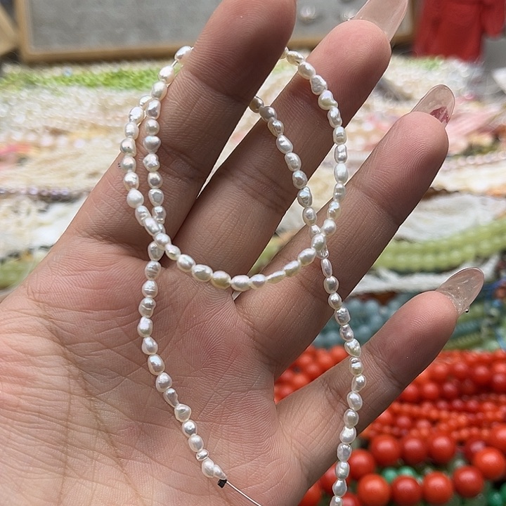 玛瑙/玉髓珠宝半成品未镶嵌一条3mm左右巴洛克珍珠