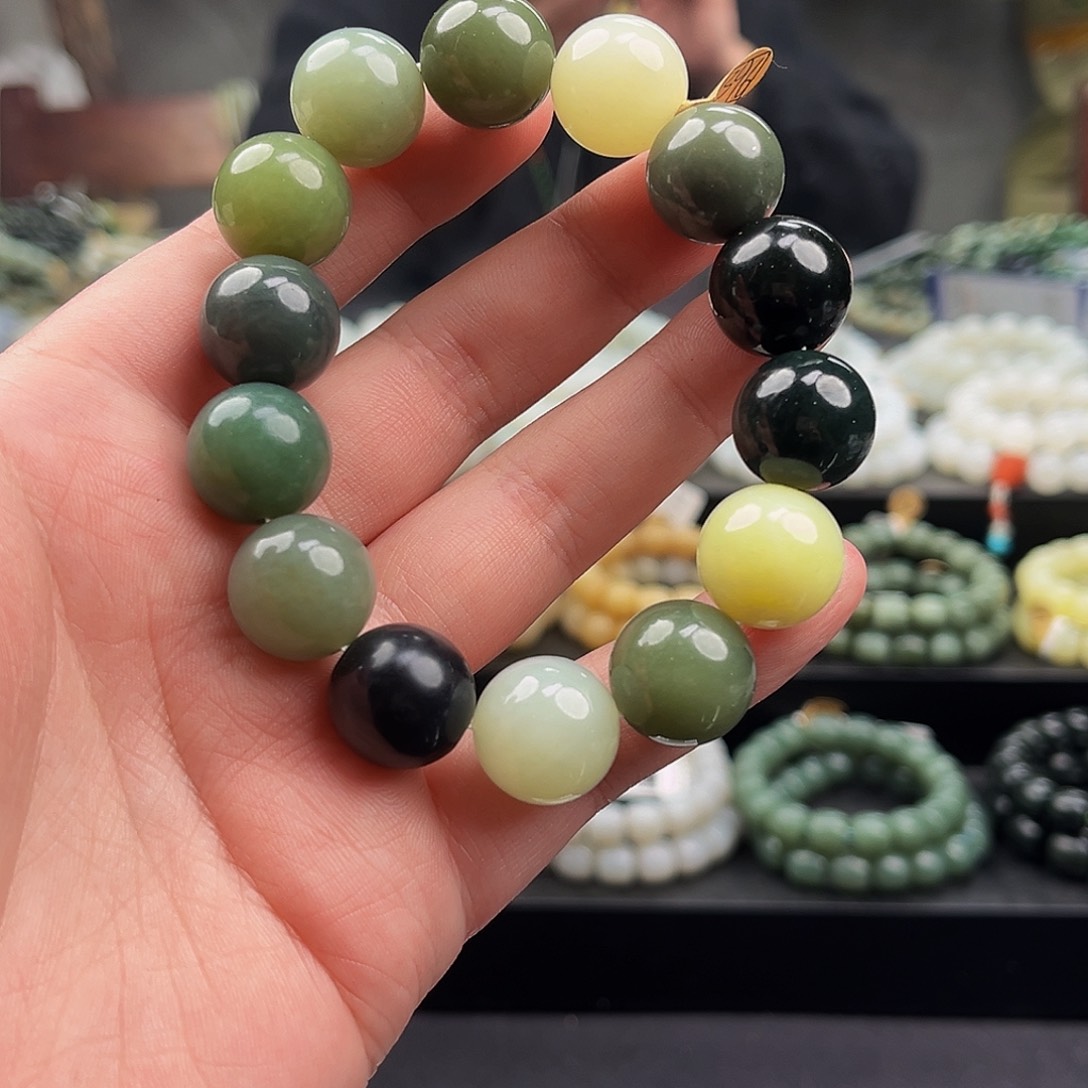 和田玉手串未镶嵌