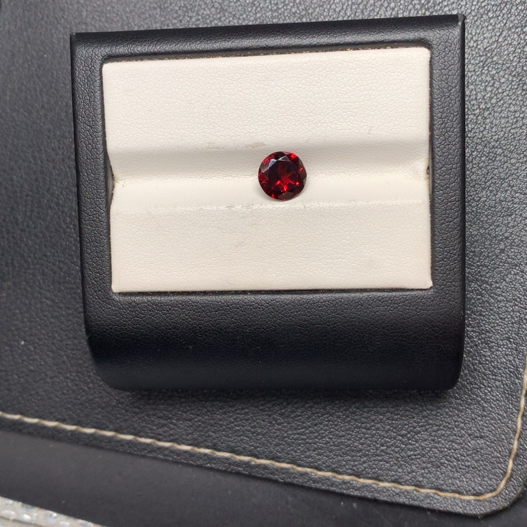 未镶嵌石榴石未镶嵌天然石榴石裸石