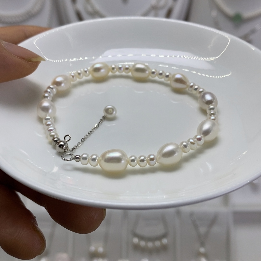 淡水珍珠手绳银S925镶嵌