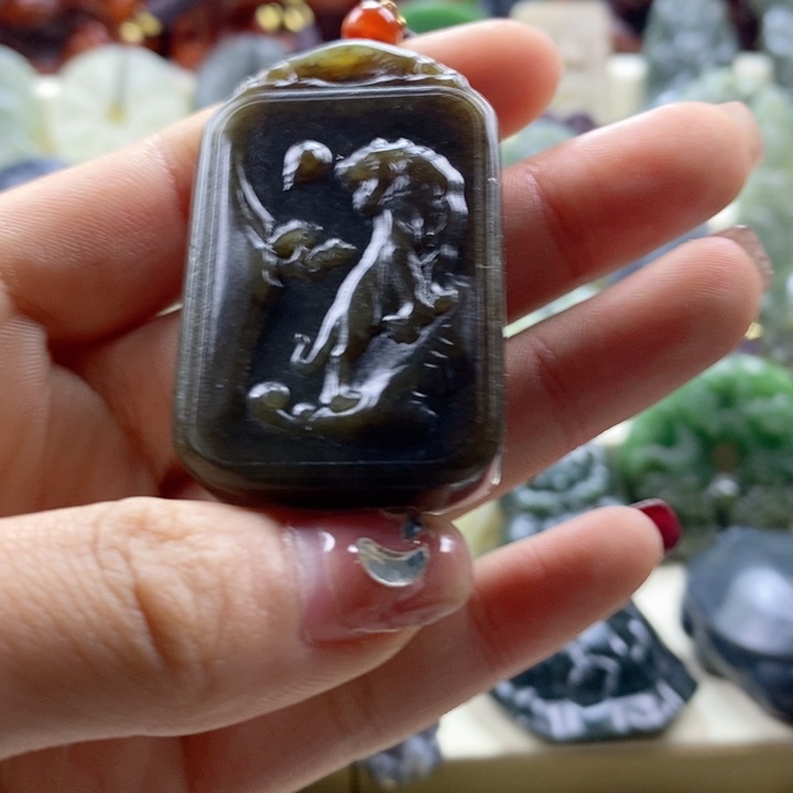 和田玉未镶嵌颈饰南****哥