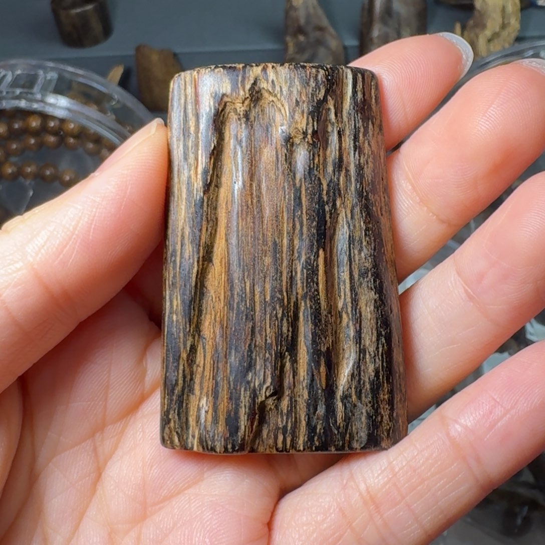 沉香碎屑沉香命*达拉干素牌11.6g