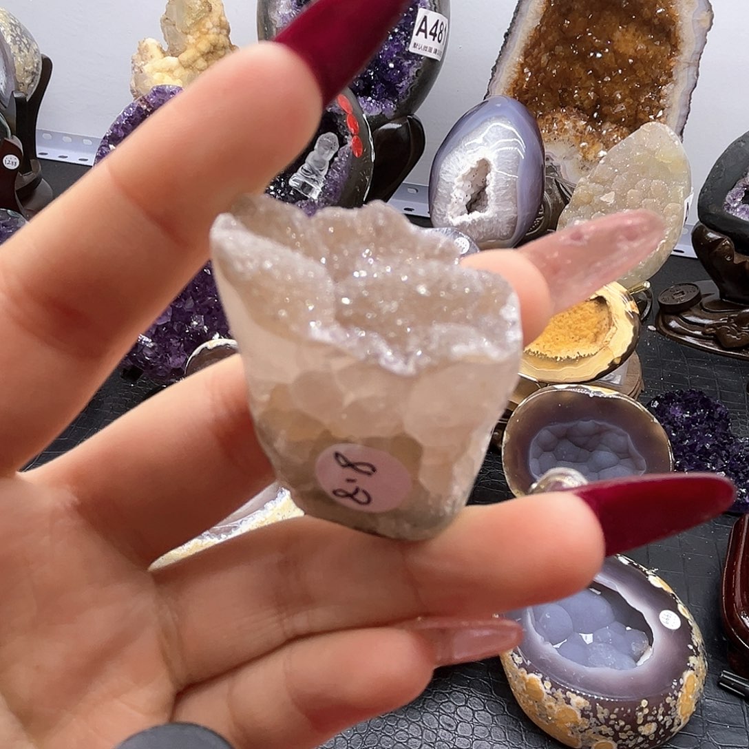 水晶大型摆件（非配饰）未镶嵌