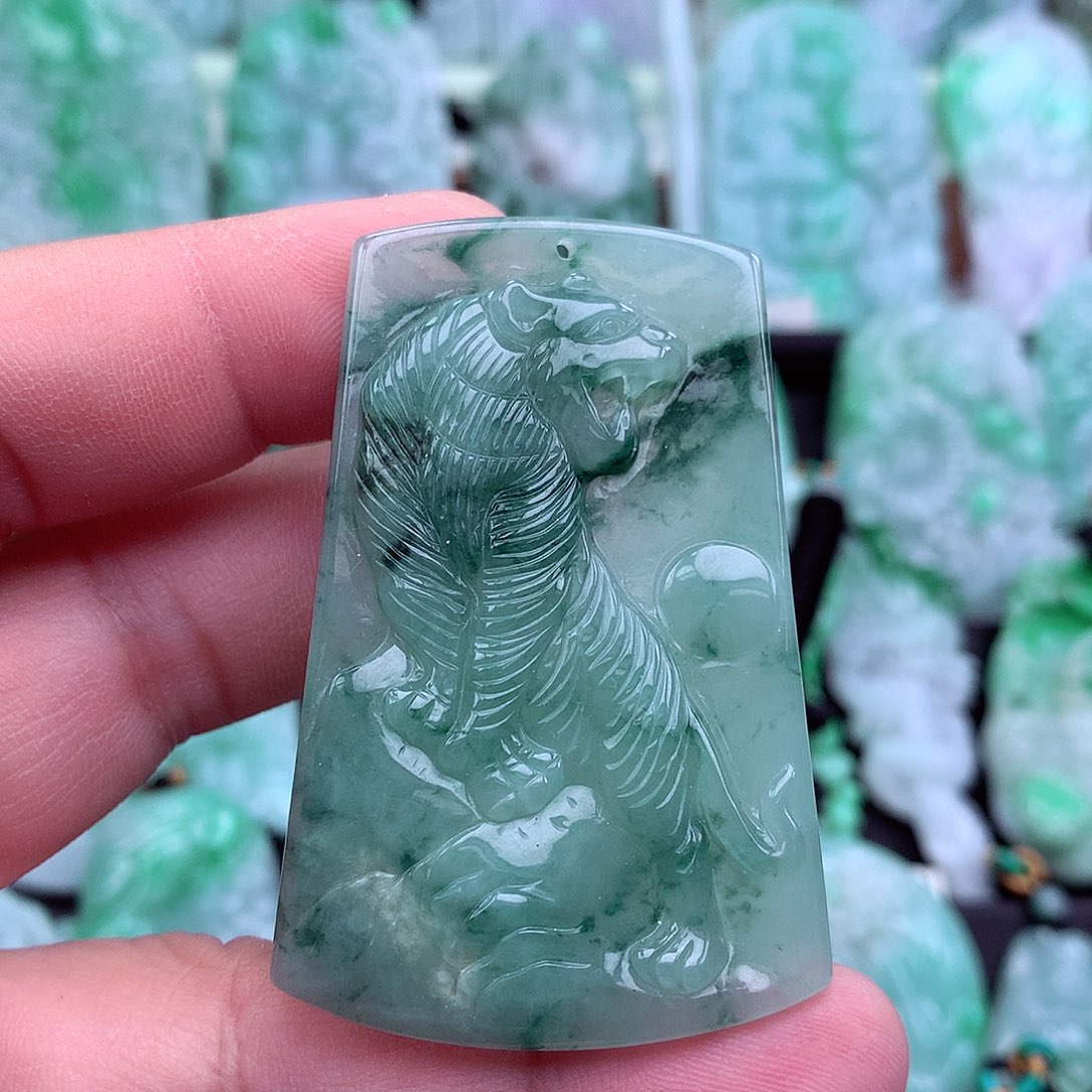 翡翠吊坠(不含链)未镶嵌