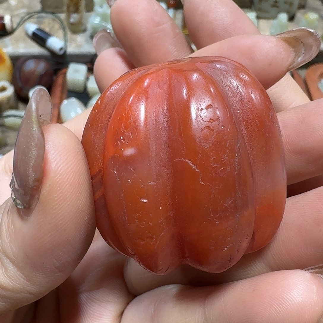 南红玛瑙车挂未镶嵌