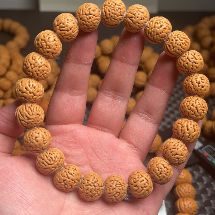 桃核手串野生脑纹小金豆手持
