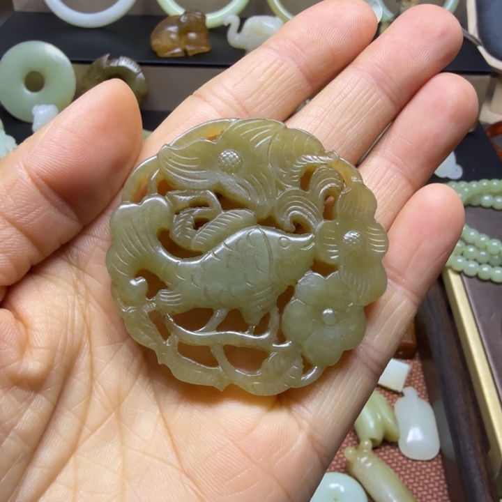 用***9和田玉未镶嵌手链