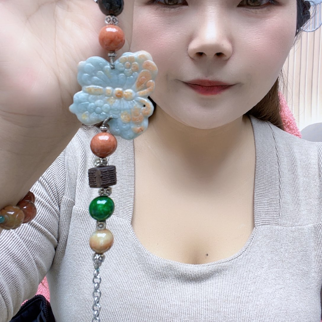 翡翠未镶嵌颈饰手链