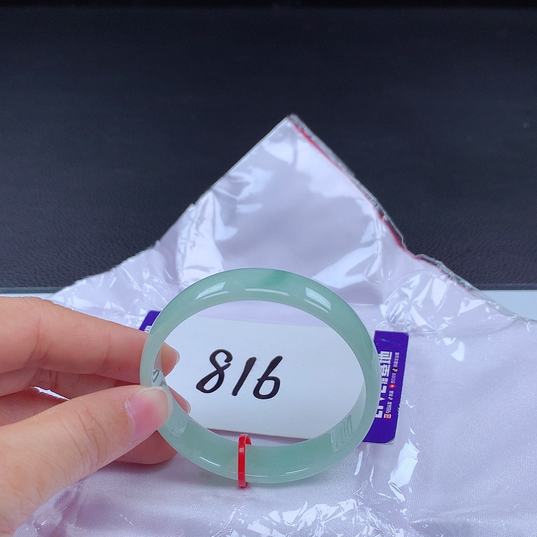 翡翠手镯未镶嵌手镯001684