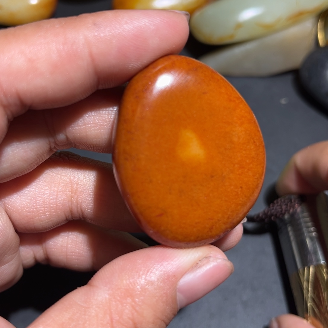 和田玉未镶嵌珠宝奇石