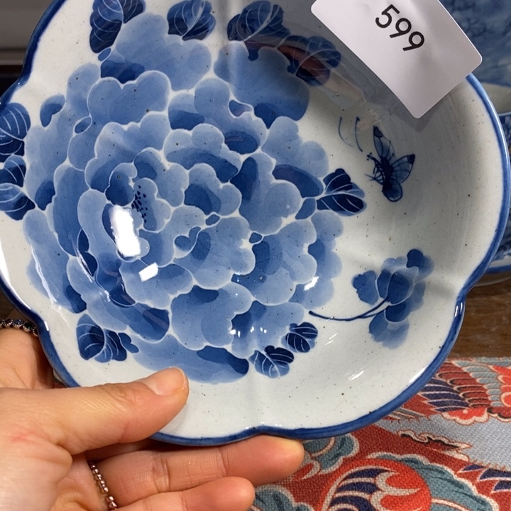 青花瓷景德镇手绘牡丹花边碗