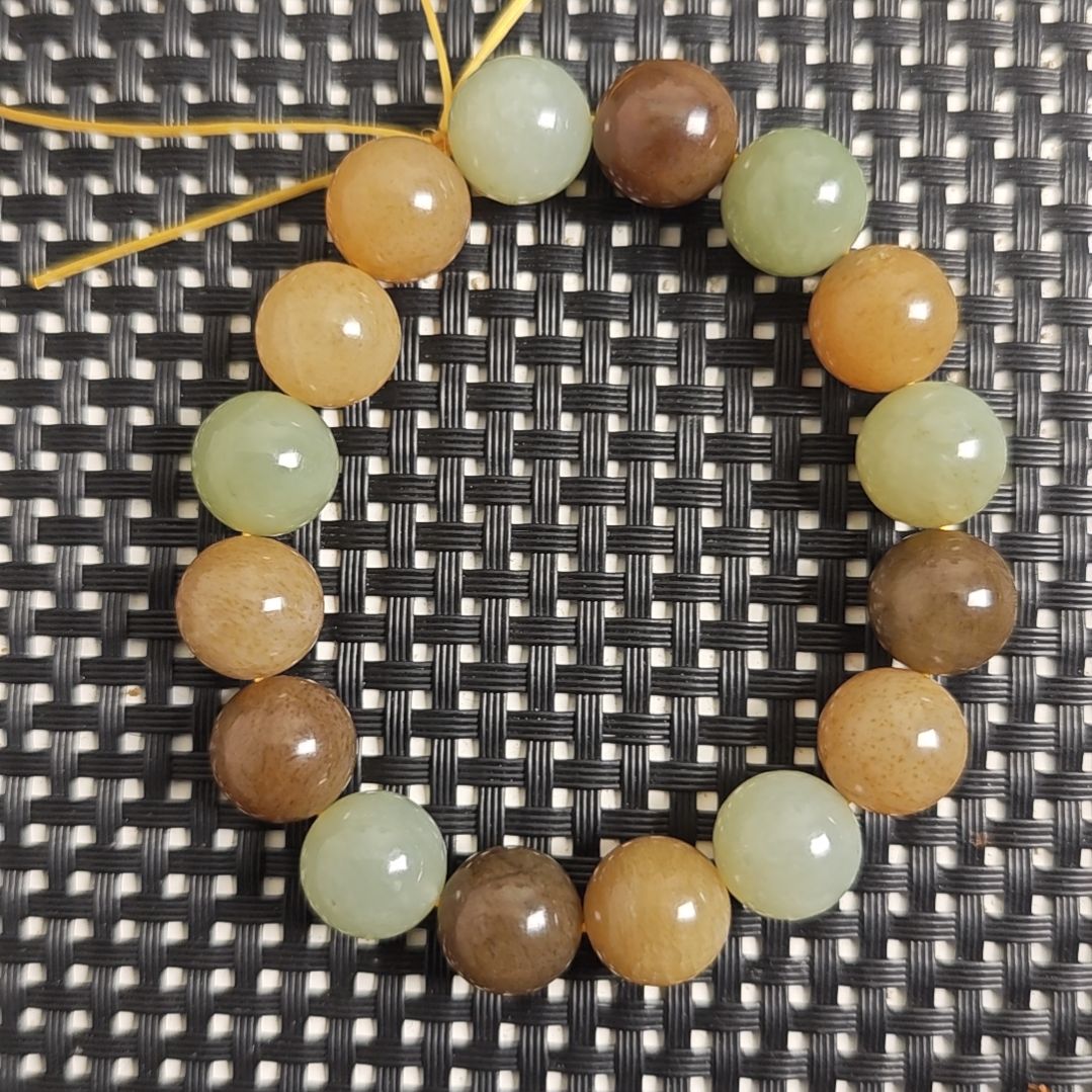 和田玉未镶嵌手串