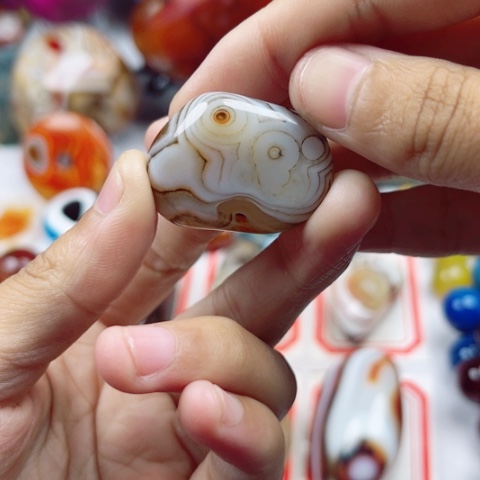 玛瑙/玉髓耳钉合金