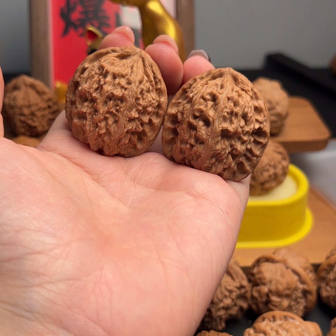 忘***忧文玩核桃把件角白38