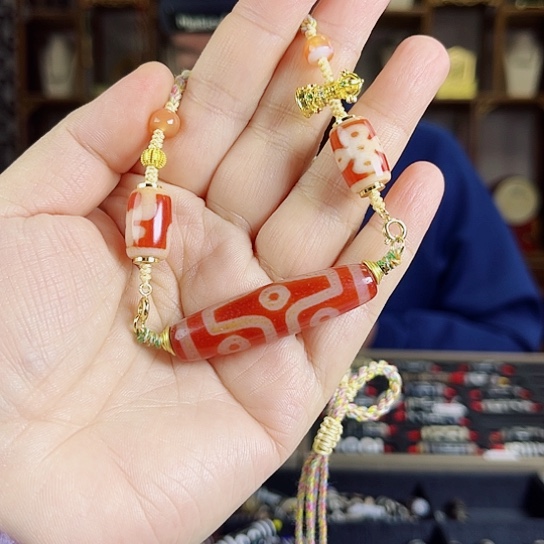 玛瑙/玉髓颈饰合金