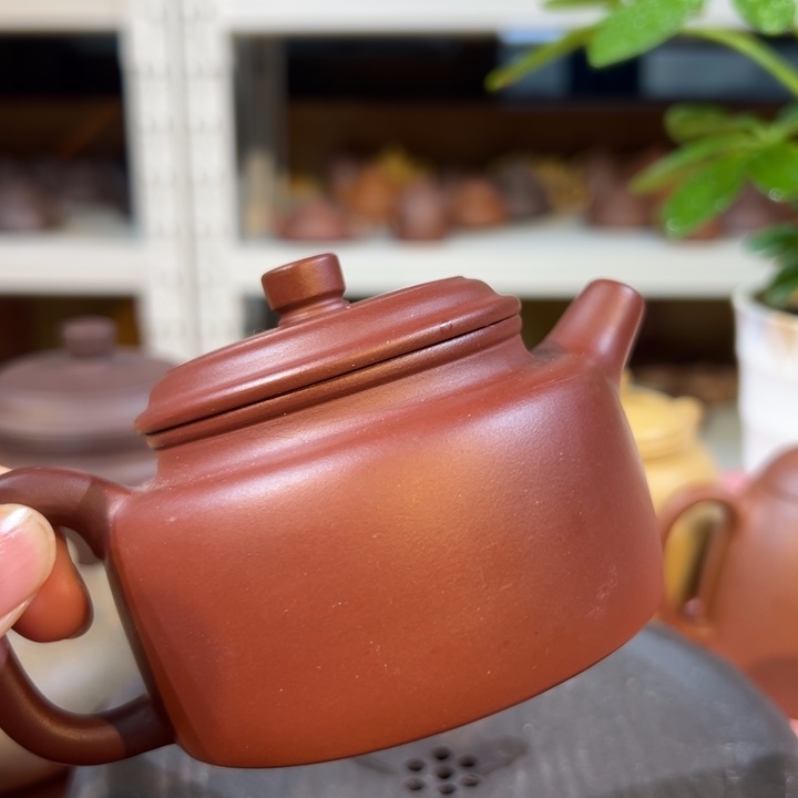 紫砂茶壶龙血砂德中200cc