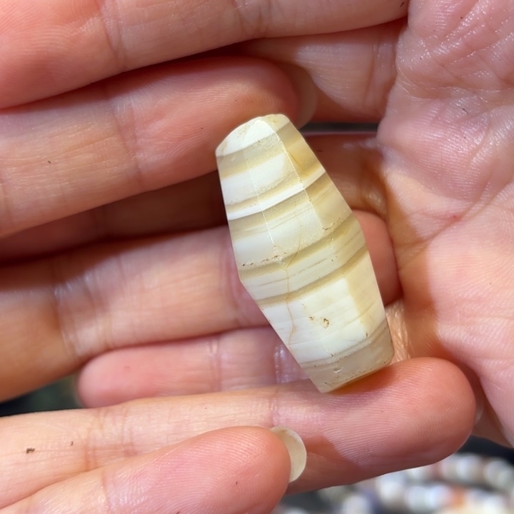 未镶嵌颈饰玛瑙/玉髓