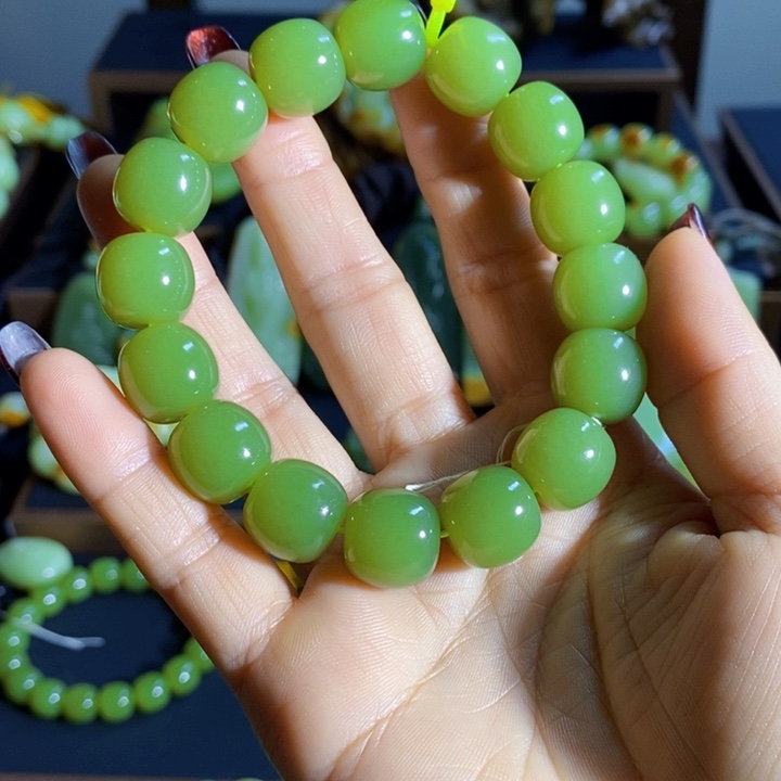 和田玉手链未镶嵌平**路