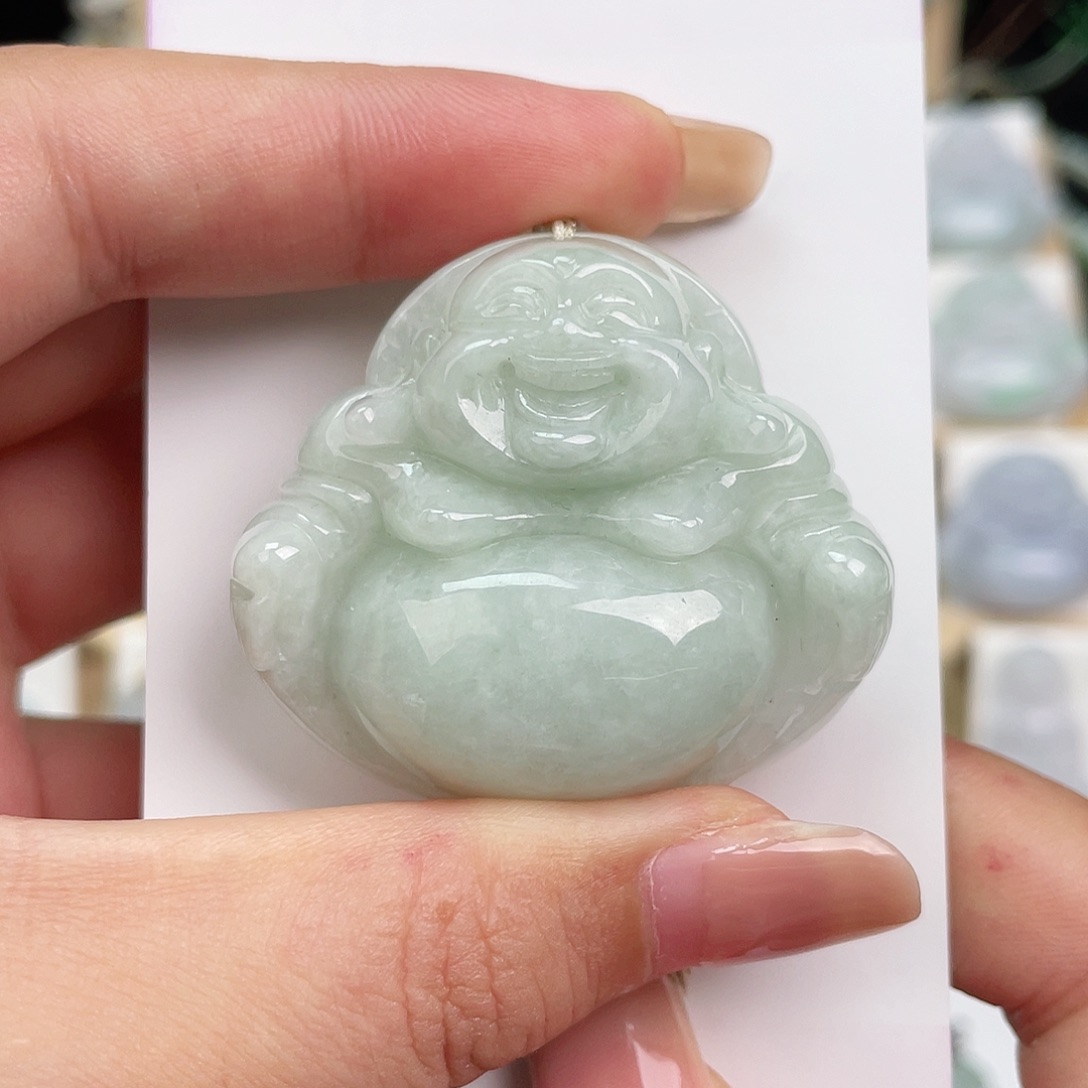 翡翠未镶嵌颈饰佛公