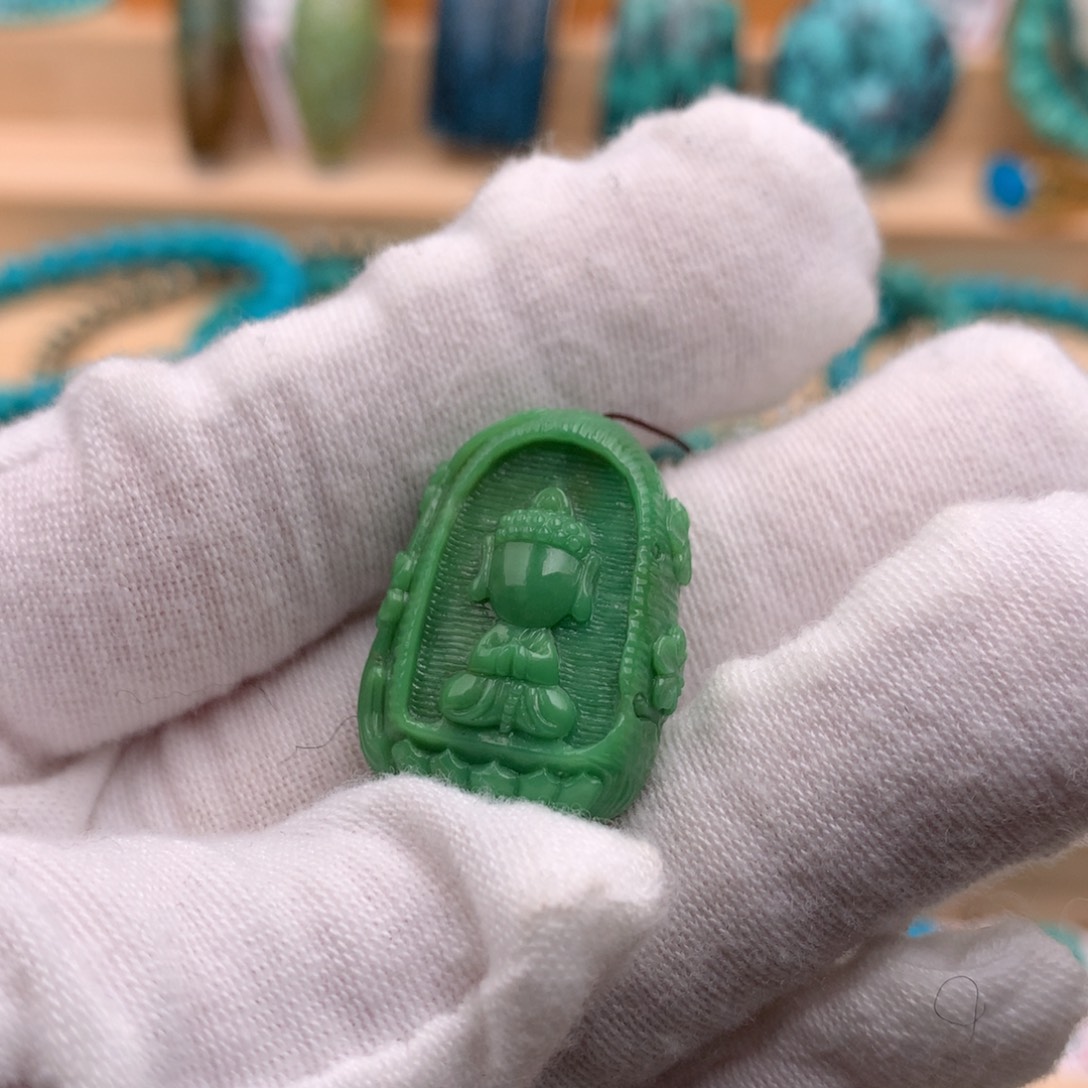 未镶嵌绿松石雕刻件