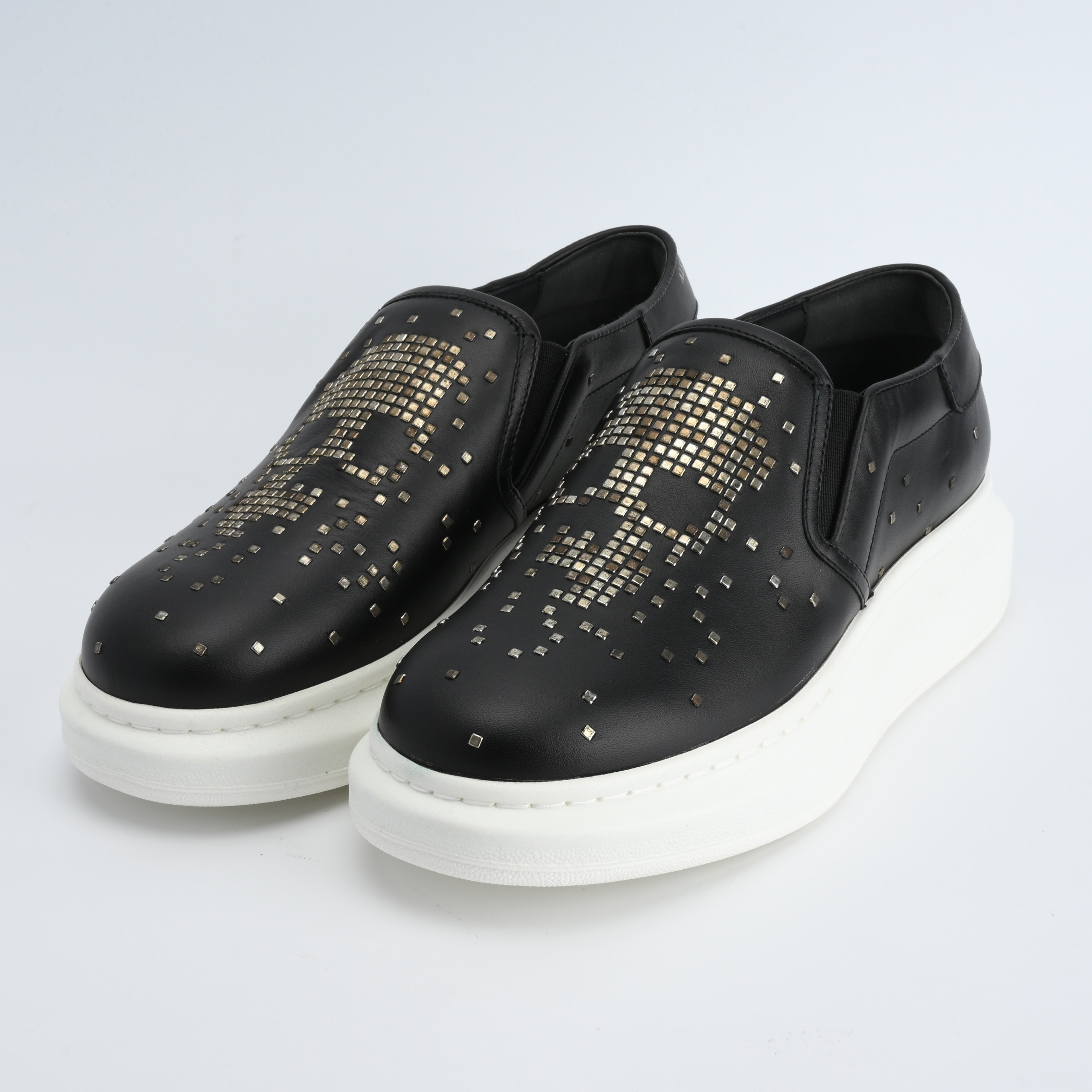 Alexander McQueen/亚历山大·麦昆男士真皮休闲鞋432317WHGPF1000