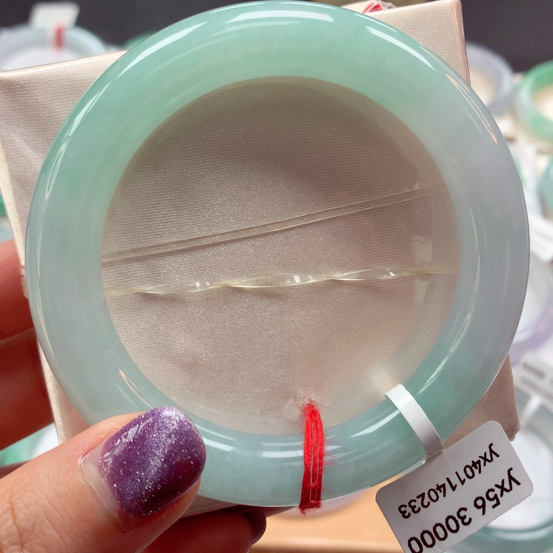 翡翠手镯（圆镯）未镶嵌40号85