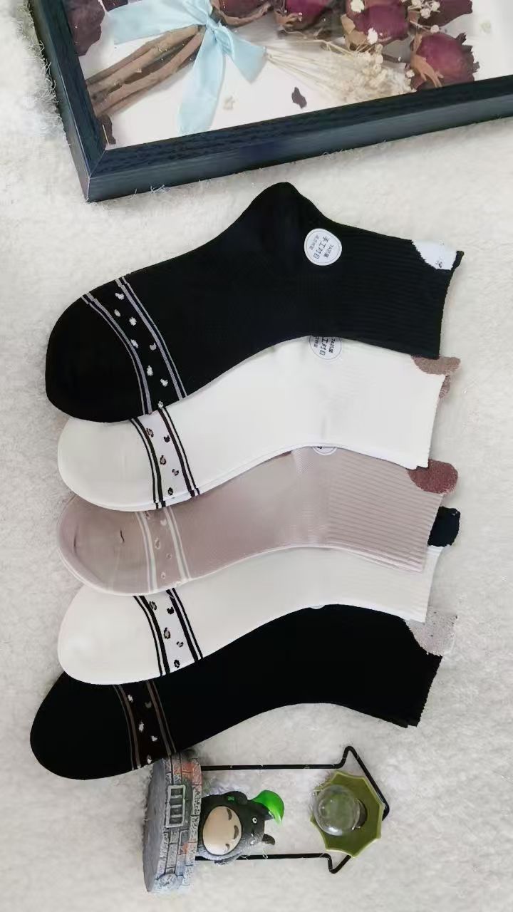 女袜韩系休闲百搭秋冬中筒袜复古堆堆潮袜吸汗透气舒适五双N-10