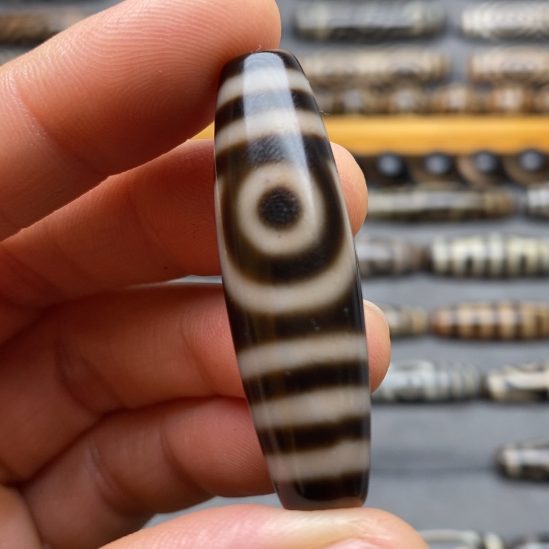 旺***.玛瑙/玉髓合金颈饰