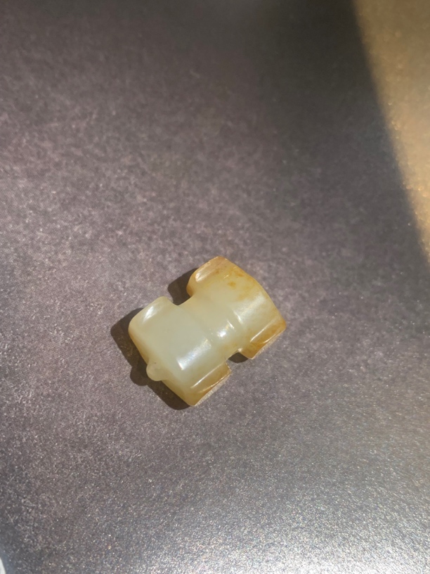 和田白玉双胜佩饰