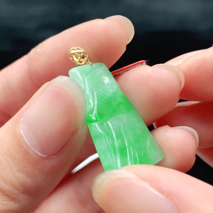 翡翠18K金镶嵌挂件天然翡翠七天鉴赏